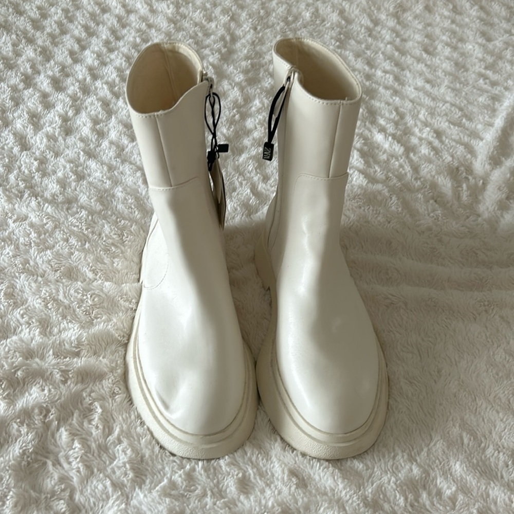Zara white boots